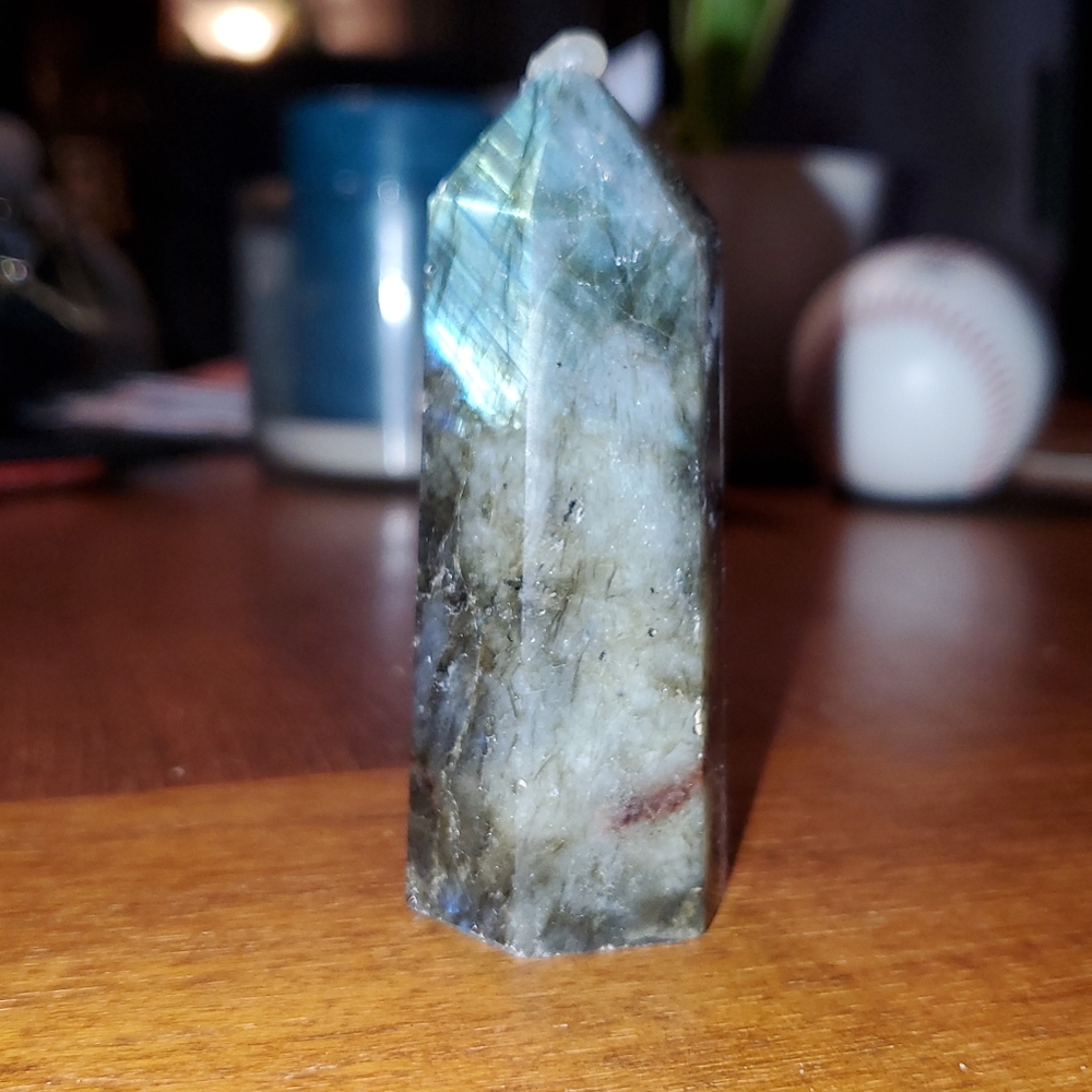Labradorite Crystal Tower Point - Picture 5 of 7